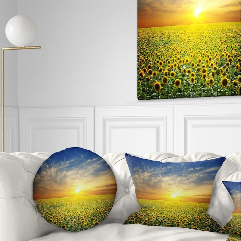 Designart 'Beauty Sunset over Sunflowers Field' Floral Throw Pillow - Round - 20 inches round - Large
