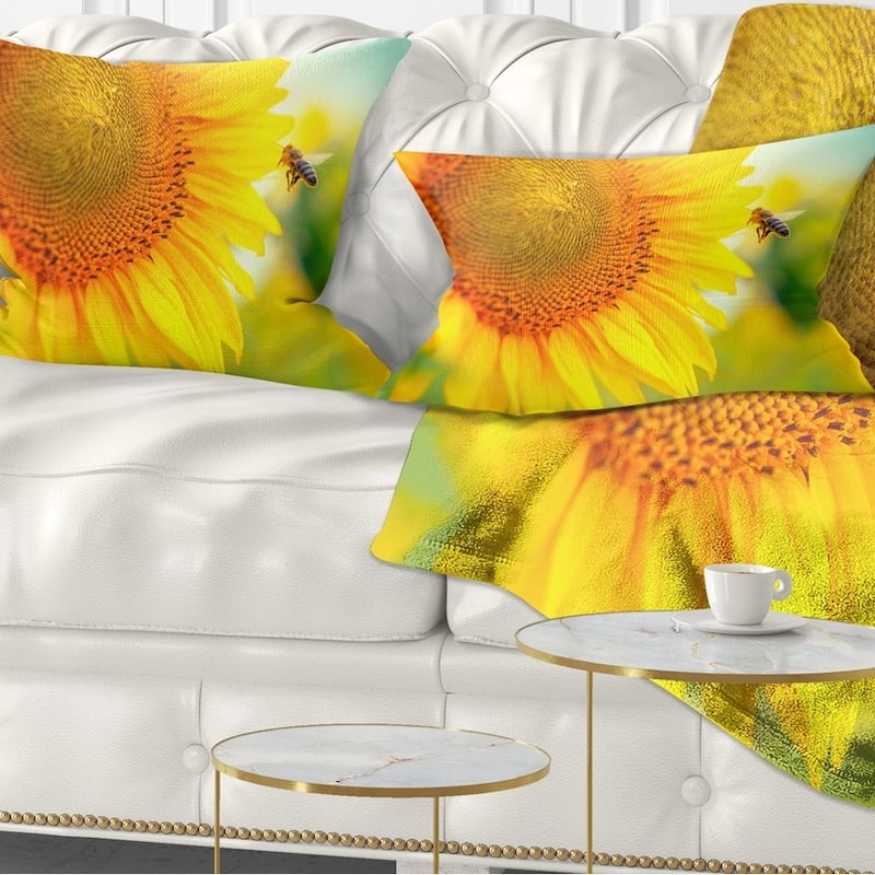 Designart 'Beautiful Sunflowers Blooming' Animal Throw Pillow - Rectangle - 12 in. x 20 in. - Medium