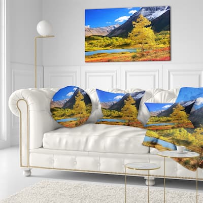 Designart 'Beautiful Kamchatka Mountains' Landscape Printed Throw Pillow