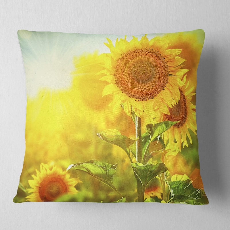 Designart 'Bright Sunflowers Blooming on Field' Animal Throw Pillow