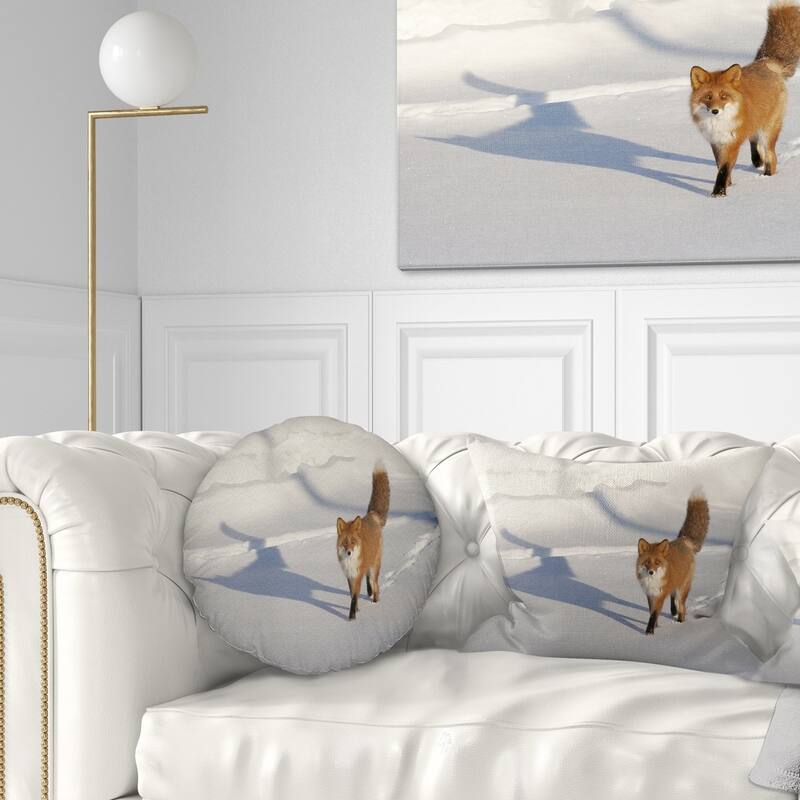 Designart 'Brown Winter Cat with Footprints' Animal Throw Pillow - Round - 16 inches round - Small