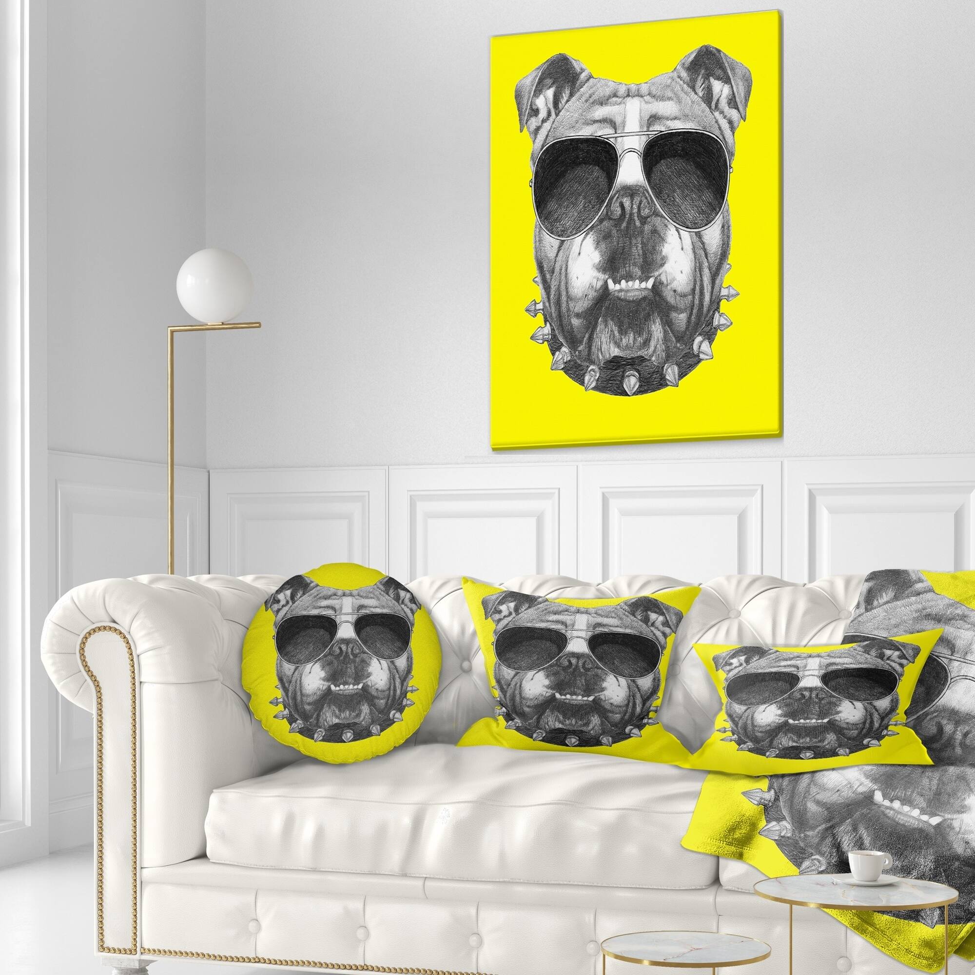 Designart 'Funny English Bulldog with Collar' Contemporary Animal Throw