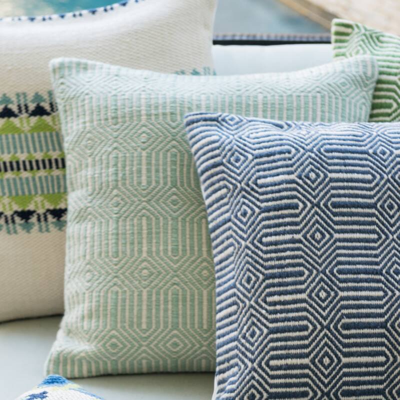 22-inch Indoor/Outdoor Geometric Throw Pillow OR Cover - Accent - Polyester - Aqua