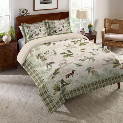 Laural Home Festive Forest Comforter