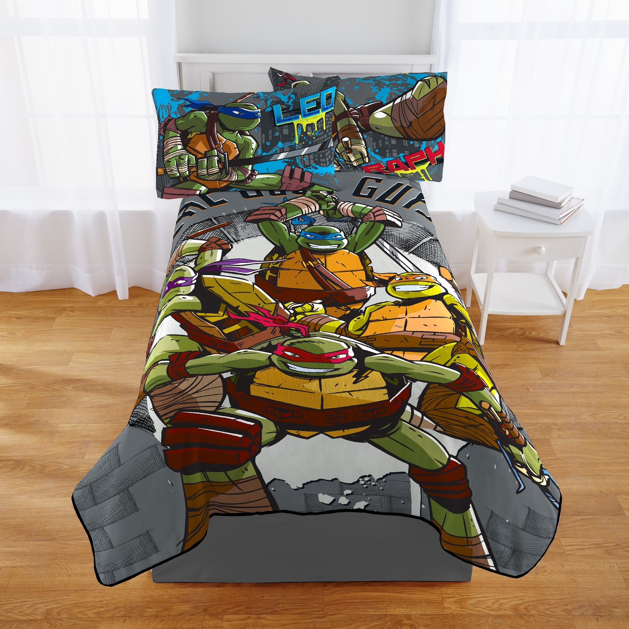 Nickelodeon Teenage Mutant Ninja Turtles Cross HatchingPlush Twin Blanket