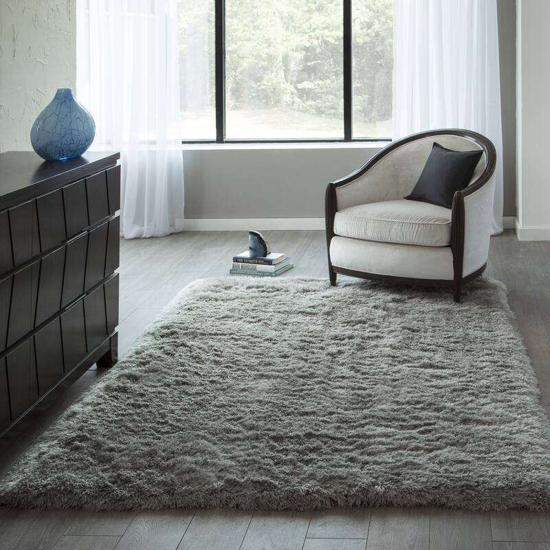 Momeni Enchanted Shag Polyester Contemporary Solid Shag Rug