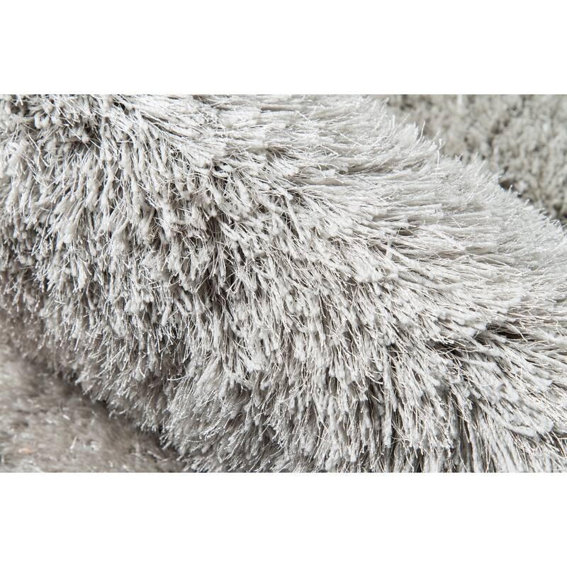 Momeni Enchanted Shag Polyester Contemporary Solid Shag Rug