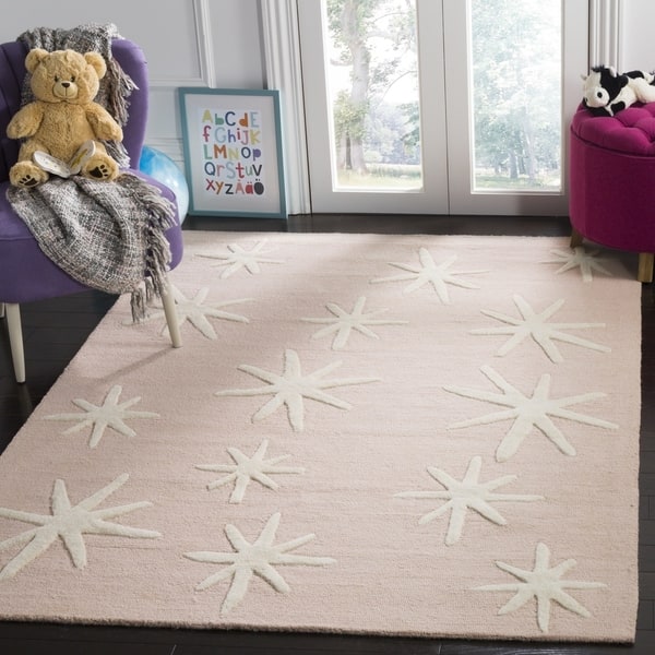 https://ak1.ostkcdn.com/images/products/21057141/Safavieh-Kids-Transitional-Geometric-Hand-Tufted-Wool-Pink-Ivory-Area-Rug-5-x-7-99b26d34-e691-47e0-ac99-806a7bc586b1_600.jpg?impolicy=medium