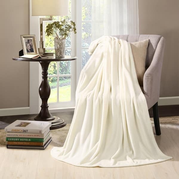 Hotel Warm Soft Feel Fleece White Blankets Queen Size