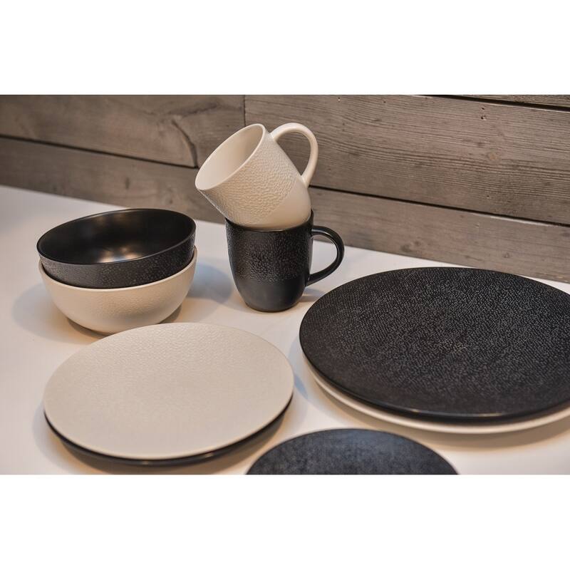 Matrix Black Stoneware 18-piece Dinner Set