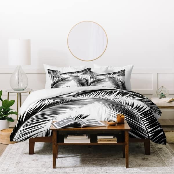 https://ak1.ostkcdn.com/images/products/21161317/Mareike-Boehmer-Palm-Leaves-10-Duvet-Cover-Set-c45dd949-cfa9-4f49-8290-8b74c354c1d3_600.jpg?impolicy=medium