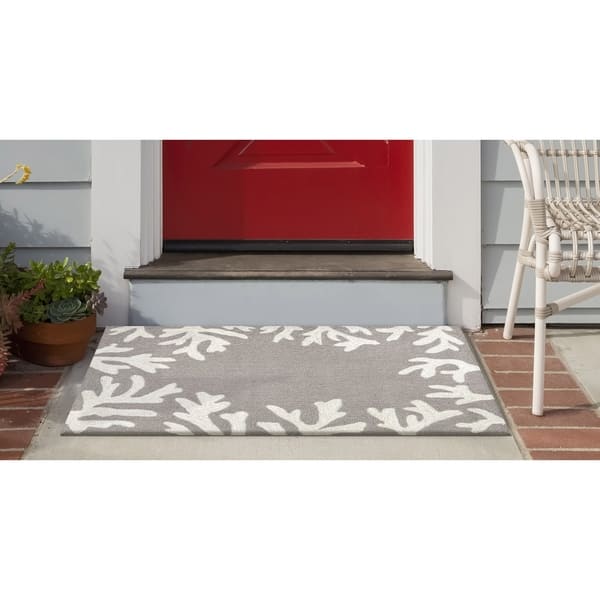 Liora Manne Capri Coral Border Indoor Outdoor Rug On Sale Overstock 21173849 Coastal decor ideas with coral branch rugs for every room in your home. porch den