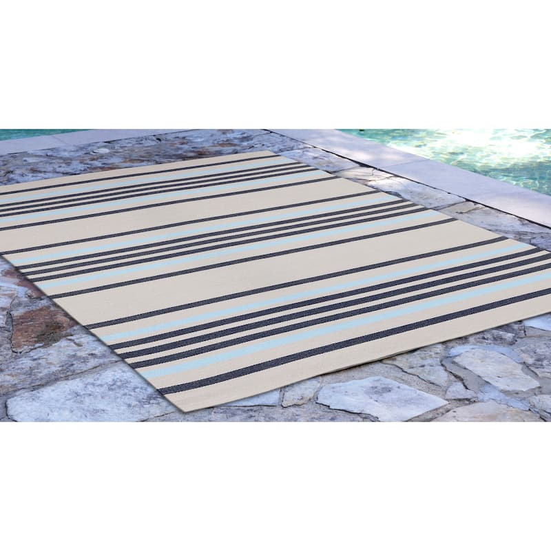 Liora Manne Multi Stripe Outdoor Rug (2' x 7'6")