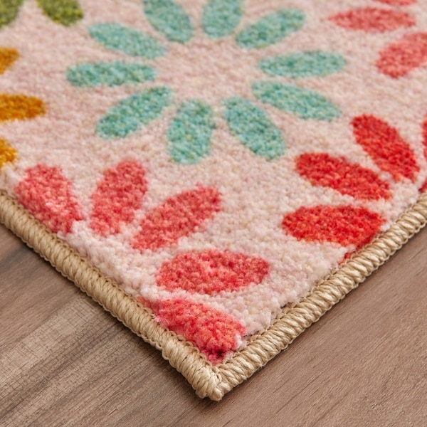 Mohawk Home Prismatic Enchanted Floral Area Rug (8'x10') - 8' x 10
