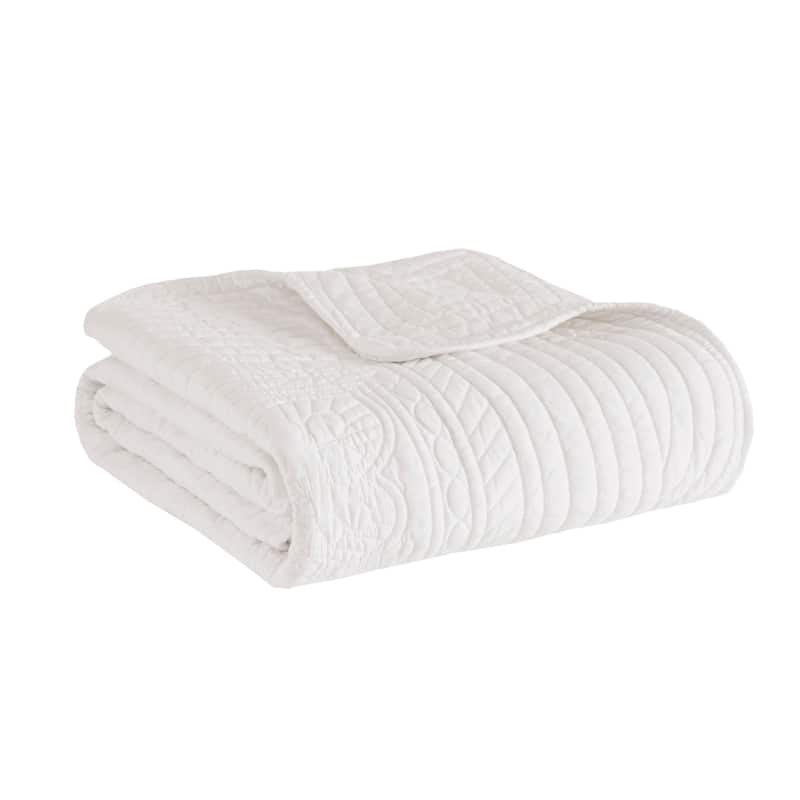 Madison Park Tuscany Oversized Quilted Throw with Scalloped Edges