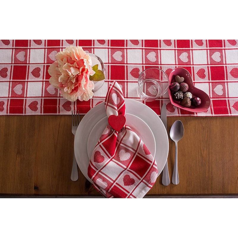Design Imports Woven Check Hearts Kitchen Tablecloth (84 Inch Wide x 60 Inch Long)