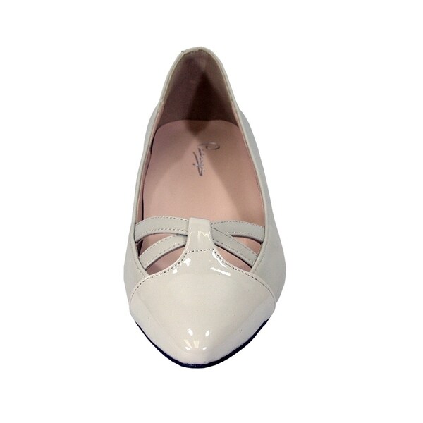 wide pointed toe flats