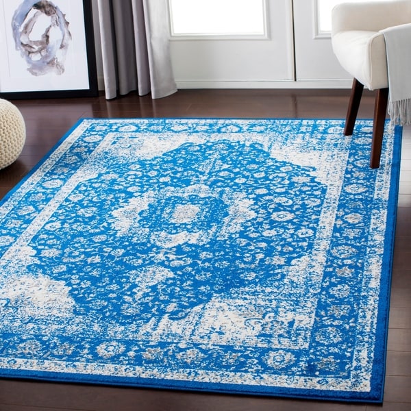 Lena Dark Blue Traditional Area Rug - 5'3" x 7'3"
