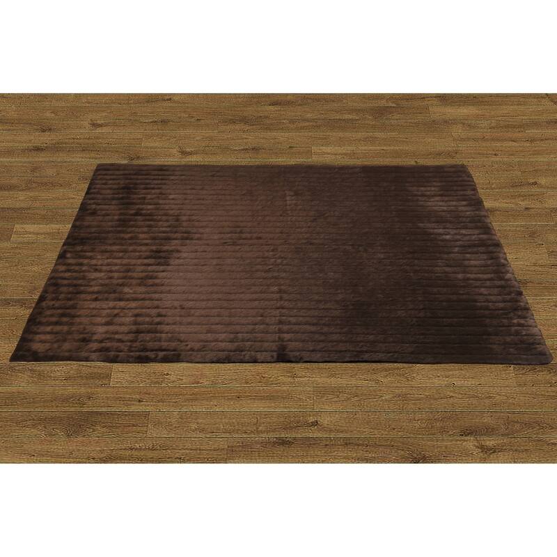 Serenta FauxFur Rug with Slip Stopping Pad 5' x 7'