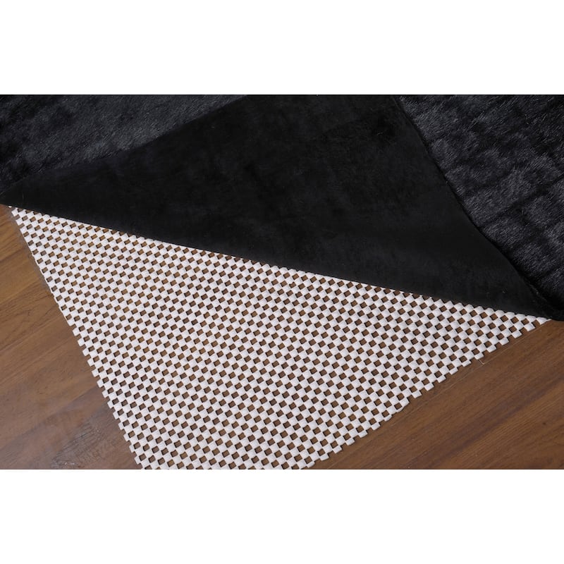 Serenta FauxFur Rug with Slip Stopping Pad 5' x 7'