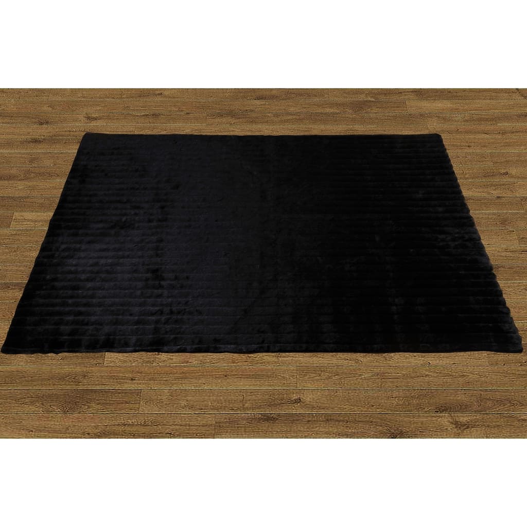 Serenta FauxFur Rug with Slip Stopping Pad 5' x 7'