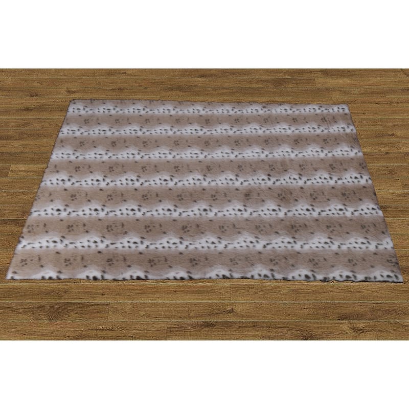 Serenta FauxFur Rug with Slip Stopping Pad 5' x 7'