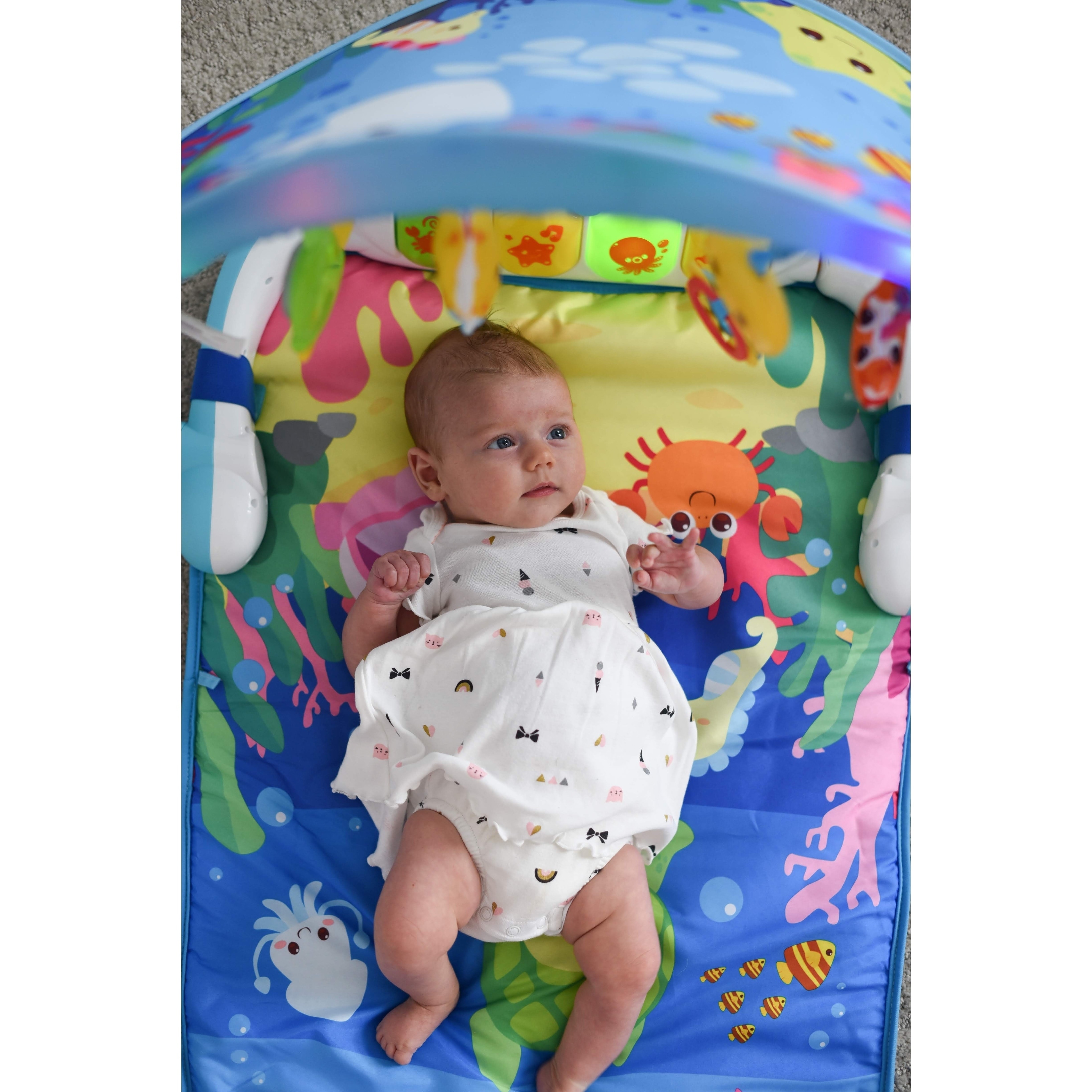 winfun magic lights musical play gym