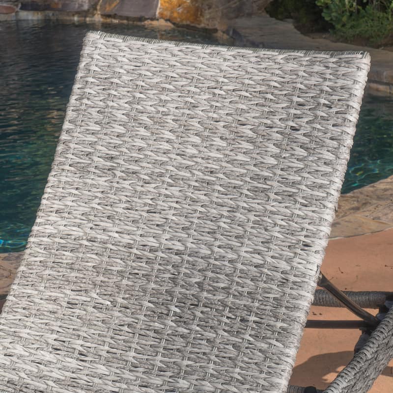 Crete Outdoor Wicker/Aluminum Chaise Lounge (Set of 4) by Christopher Knight Home