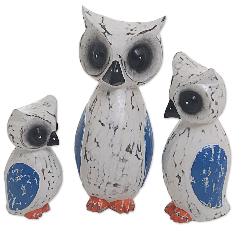 NOVICA Handmade Wood Sculptures, 'Wise Family' (Indonesia) - 9.5" H x 3.9" W x 3.5" D