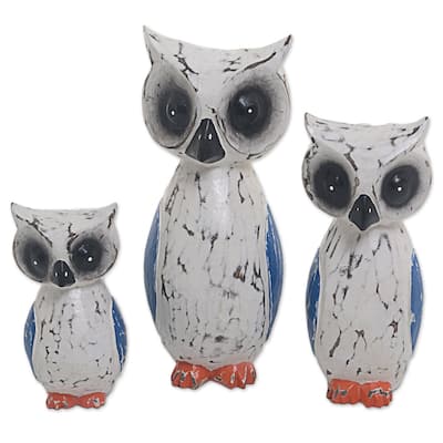 NOVICA Handmade Wood Sculptures, 'Wise Family' (Indonesia) - 9.5" H x 3.9" W x 3.5" D
