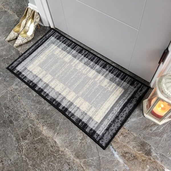 Maxy Home Hamam Striped Rectangle Multicolor 1 ft. 6 in. x 2 ft. 7 in. Rubber Backed Door Mat - multi - 1'6" x 2'6"