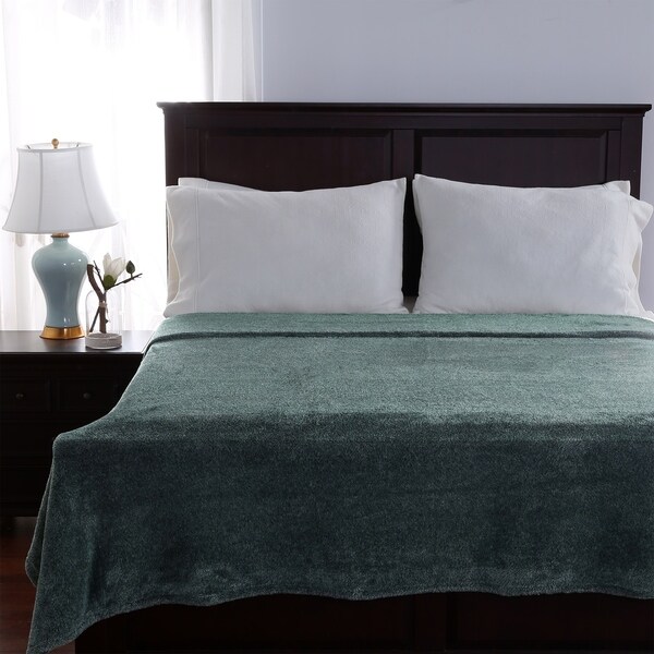 Berkshire Blanket and Home Polartec High Loft Blanket
