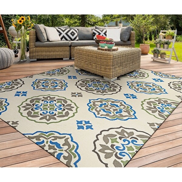 better homes and gardens blue medallion outdoor rug
