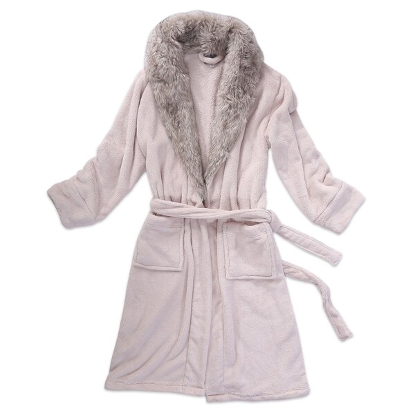 fur collar robe