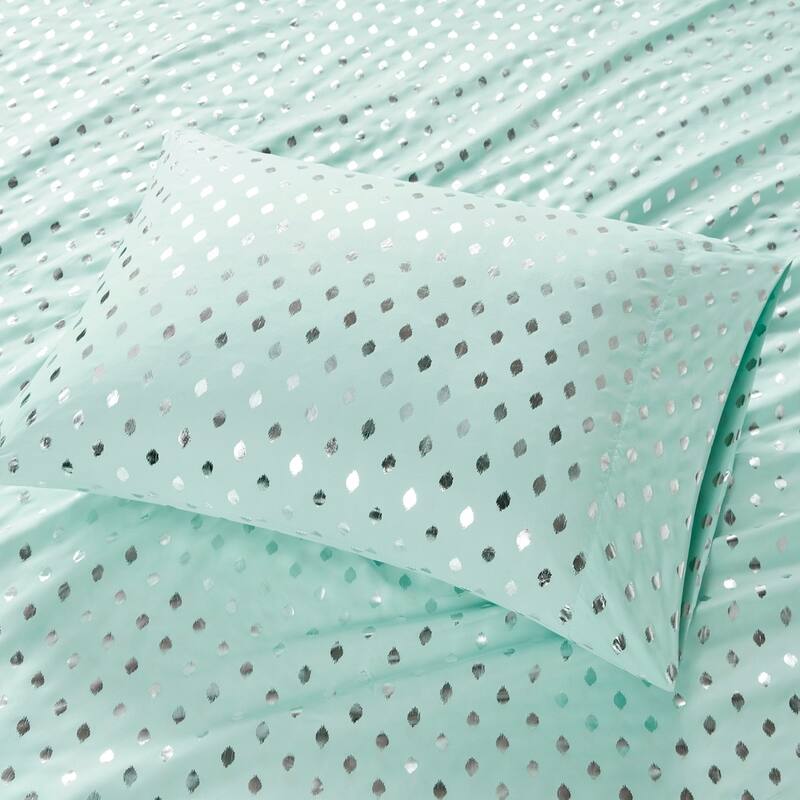 Intelligent Design Metallic Dot Printed Bed Sheet Set