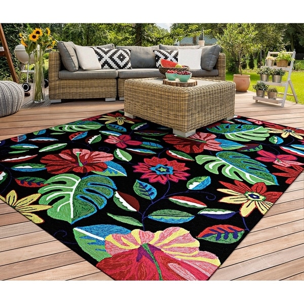 Wiltshire Hibiscus Fern-Black Indoor/Outdoor Area Rug - 5'6" x 8'