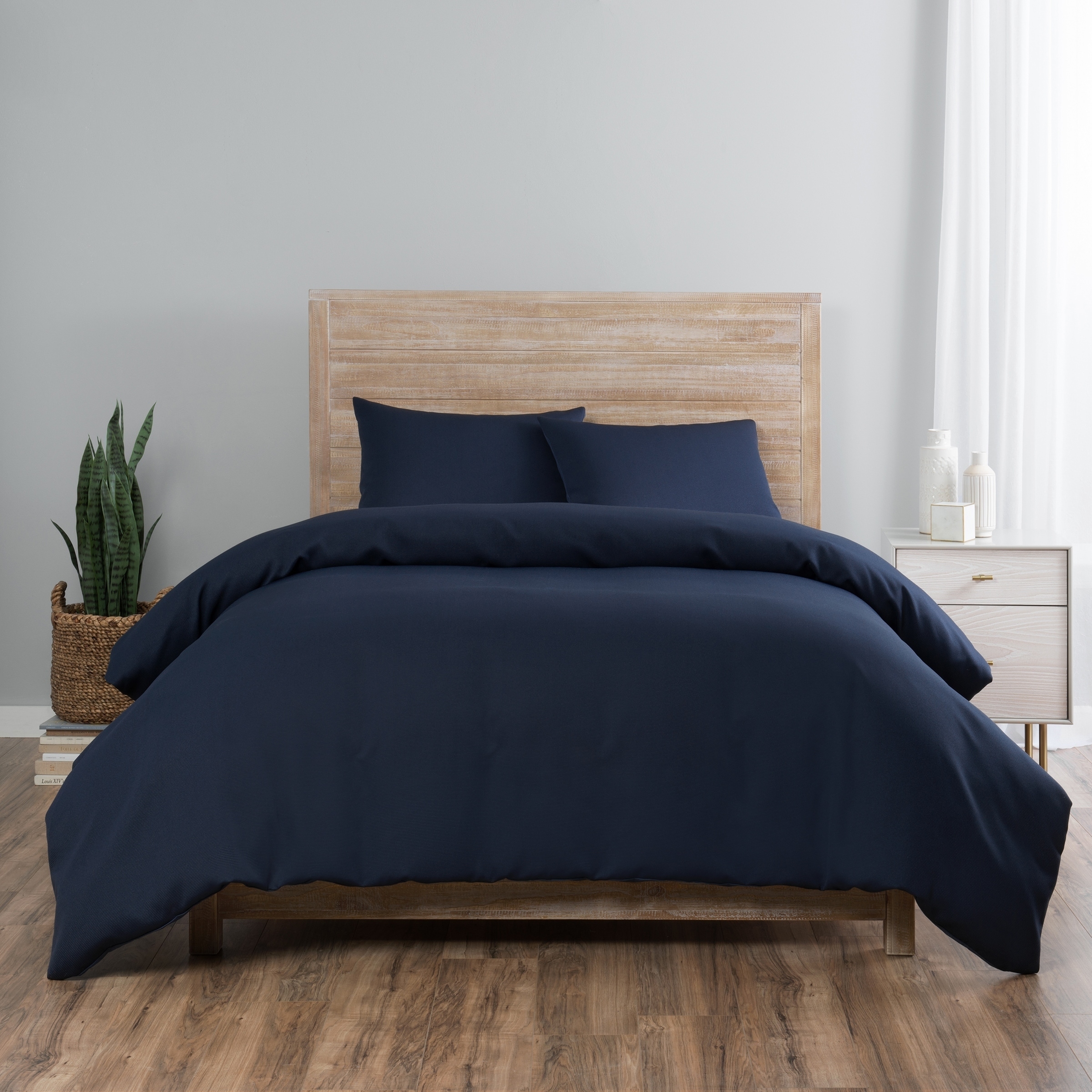 https://ak1.ostkcdn.com/images/products/21801445/Vue-Elements-Nora-3-Piece-Duvet-Set-8cb09e25-7c65-4813-ac53-b9367297e636.jpg