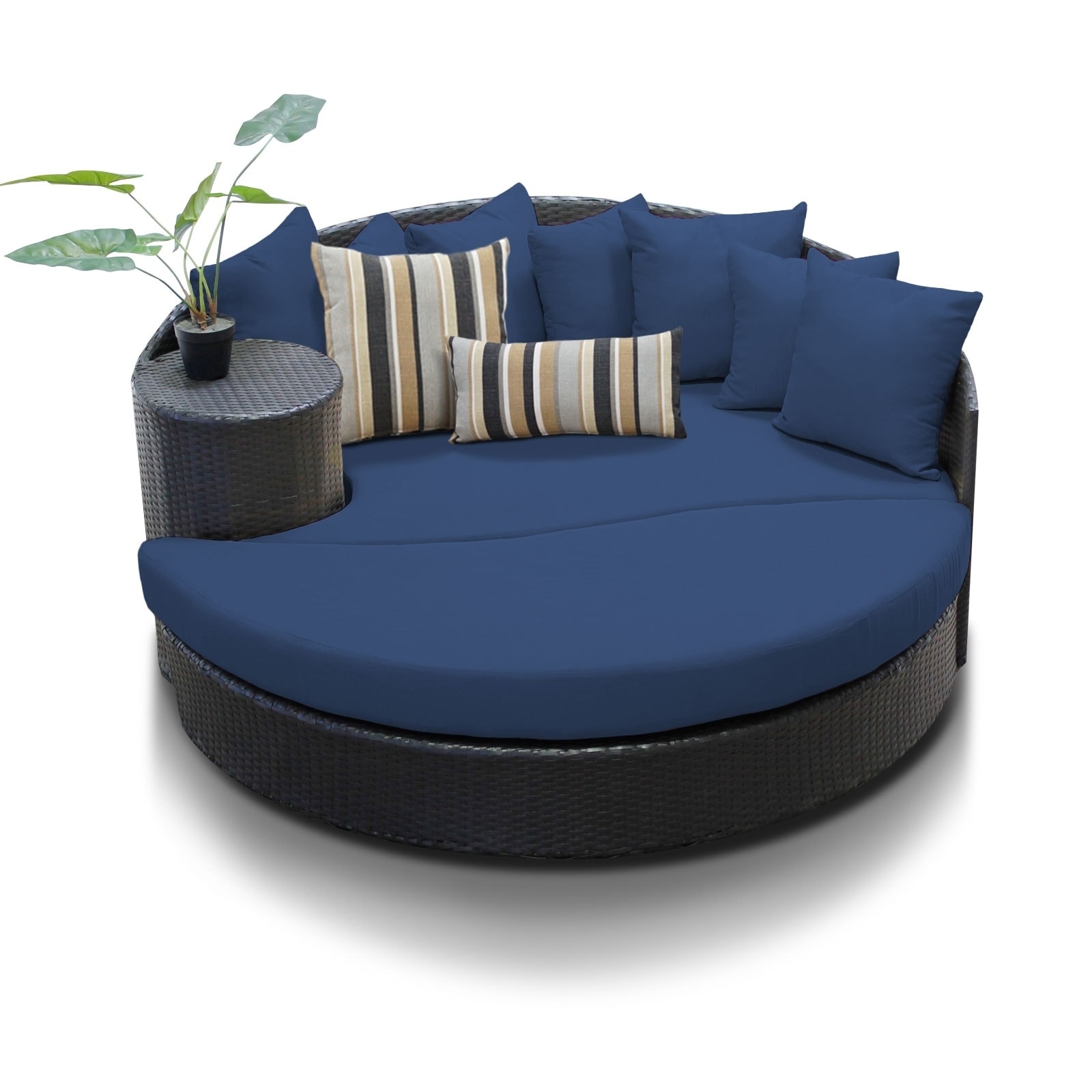 circular garden lounger