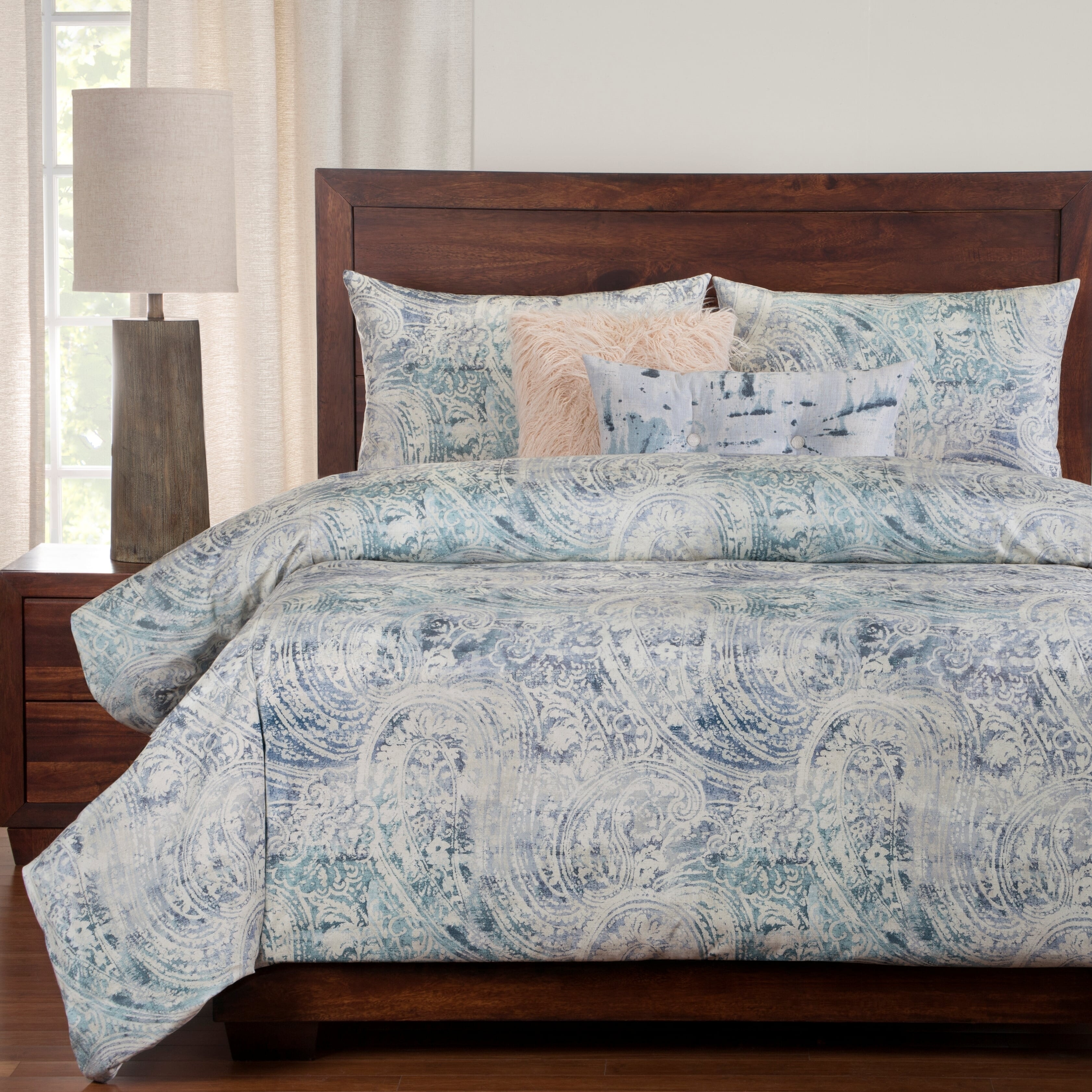 Indio Luxury Duvet Set with Comforter Insert