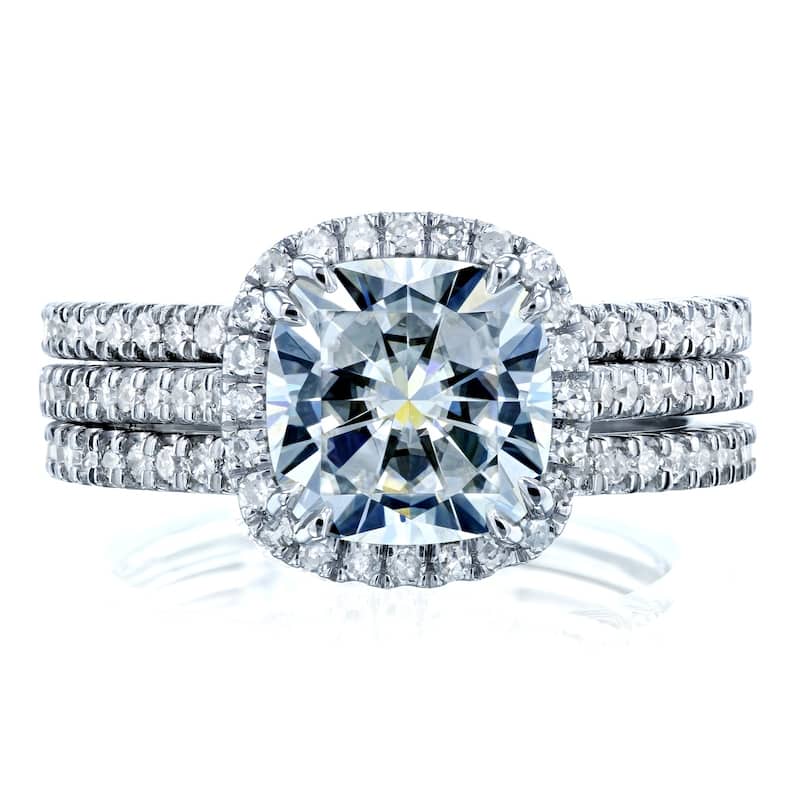 Annello by Kobelli 14k Gold 2 1/2ct TGW Forever One Moissanite and Diamond Cushion Halo 3-Piece Bridal Rings Set (DEF/VS, GH/I)