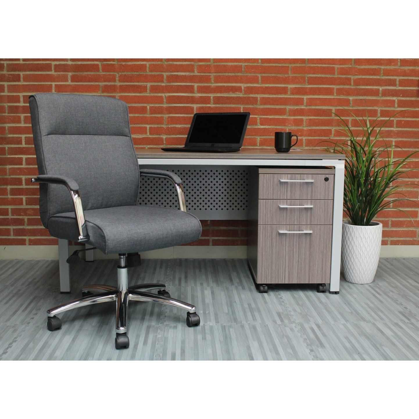 Boss Office Products Modern Executive Conference Chair - On Sale -  Overstock - 21945728