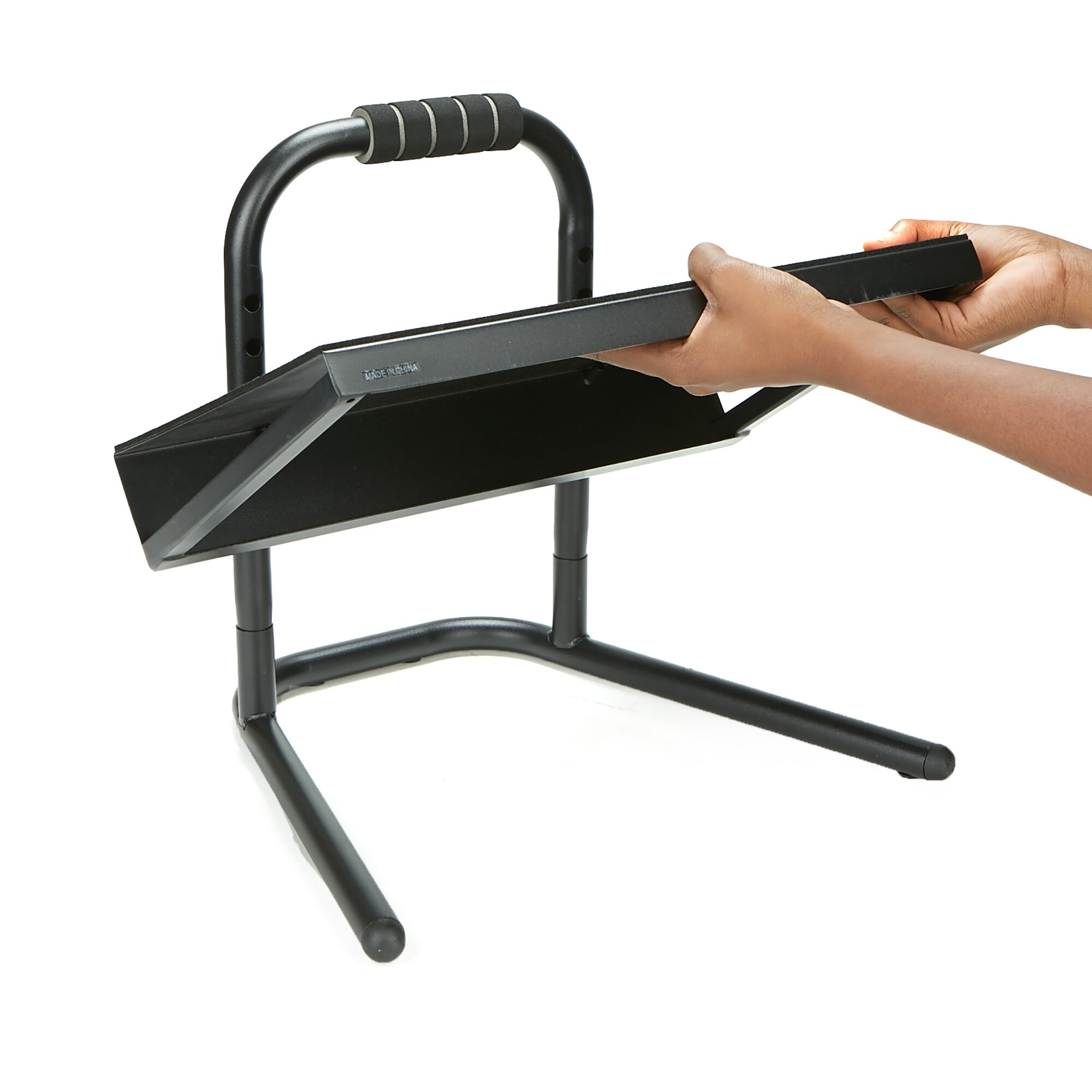 https://ak1.ostkcdn.com/images/products/21958236/Mind-Reader-Ergonomic-Foot-Rest-Height-Adjustable-Non-Slip-Universal-Black-2749895e-4d69-4151-9c16-c6437f5e2ca9.jpg