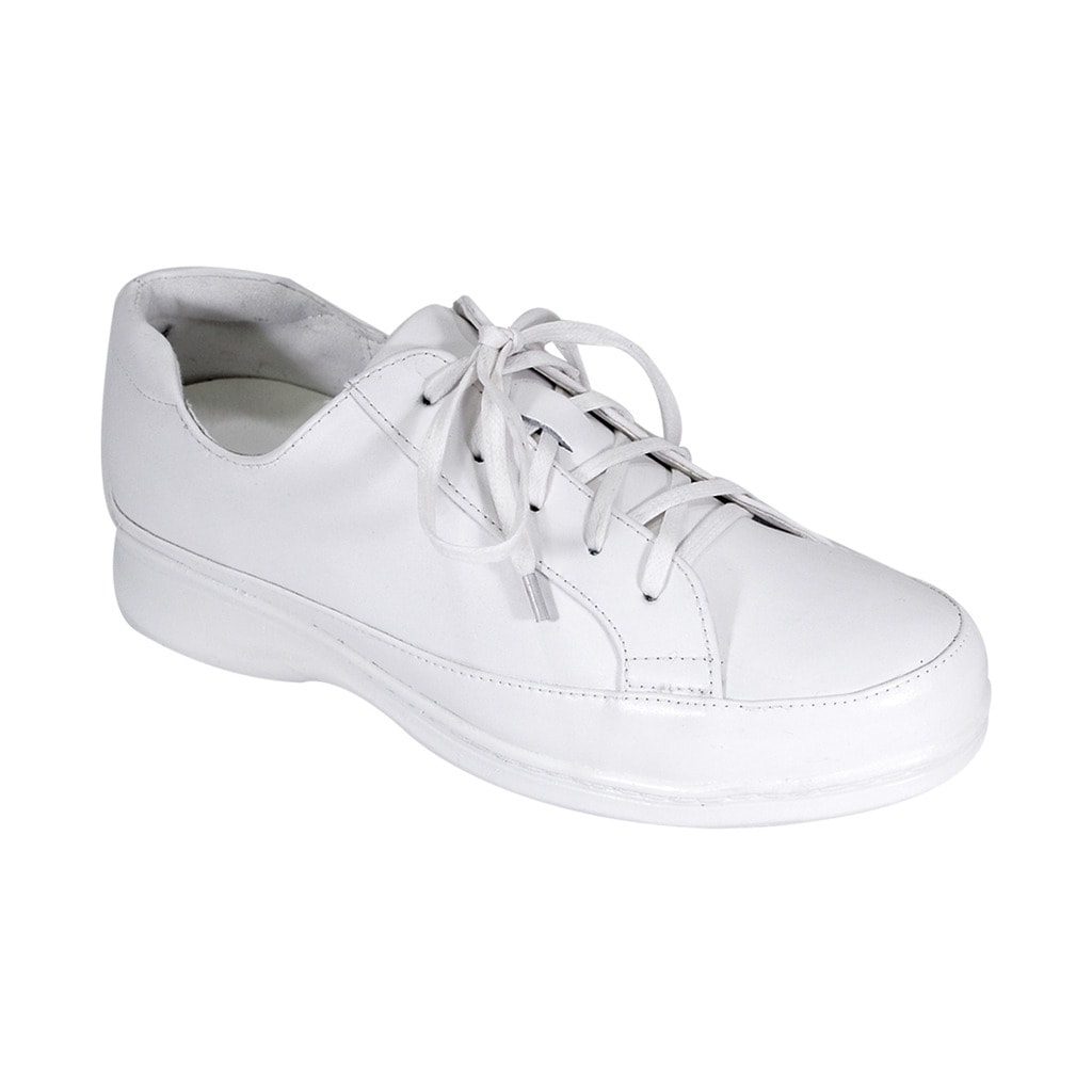 womens wide white tennis shoes