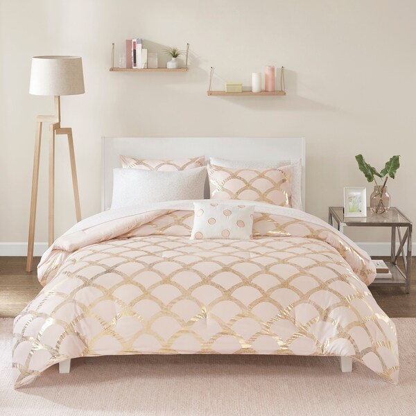 Intelligent Design Kaylee Comforter and Sheet Set
