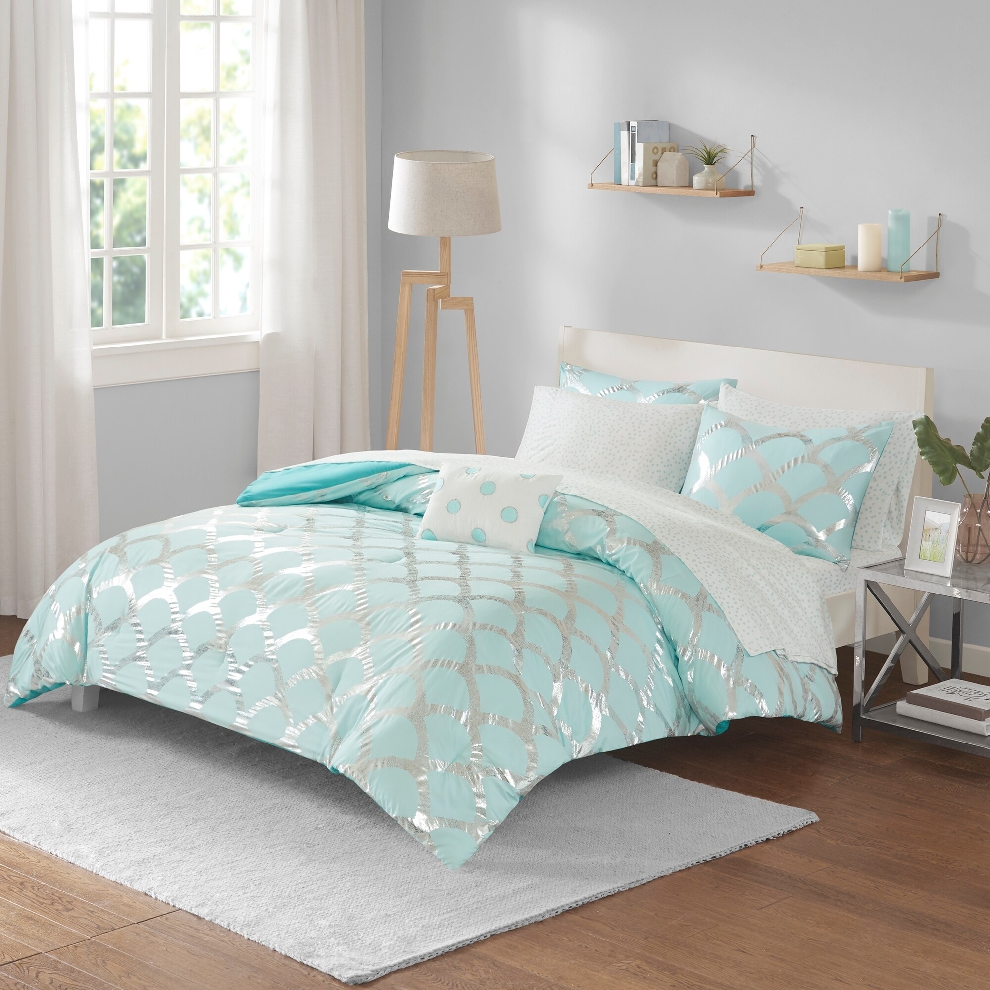 Intelligent Design Kaylee Metallic Twin Xl Comforter And Sheet Set In Aqua As Is Item Overstock 29330600