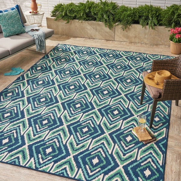 Myrtle Indoor/ Outdoor Geometric Area Rug by Christopher Knight Home