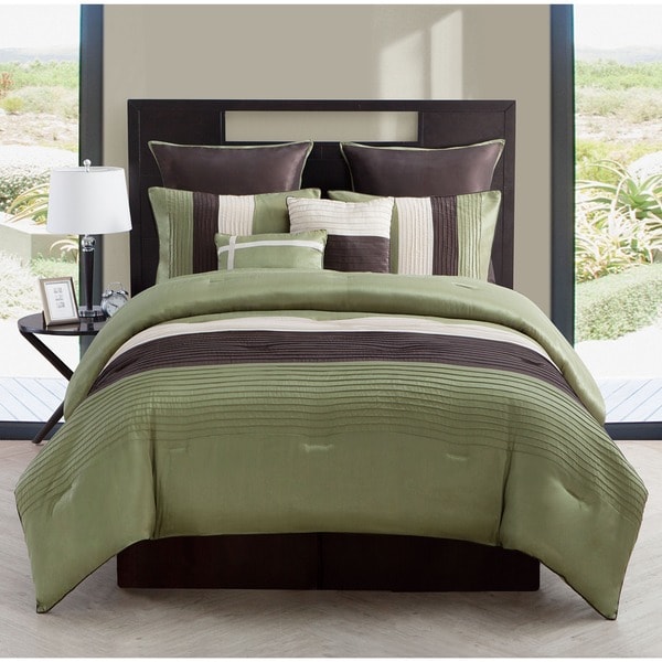 VCNY Hudson 8-piece Pleated King Size Comforter Set in Green (As Is ...