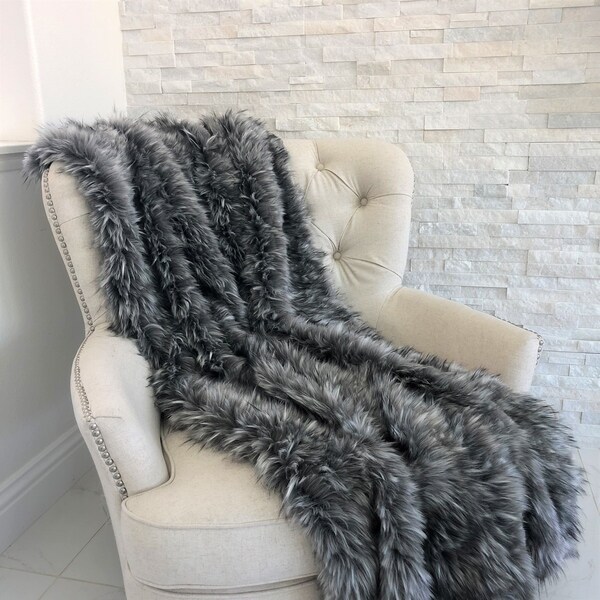 Faux fur wolf online throw