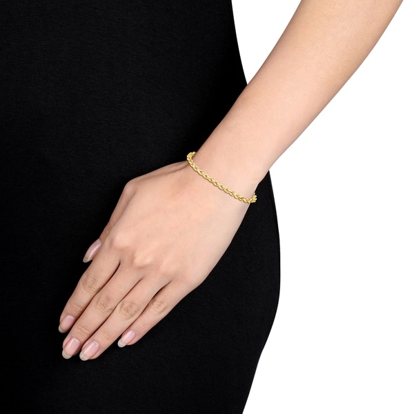 7 inch bracelet on wrist
