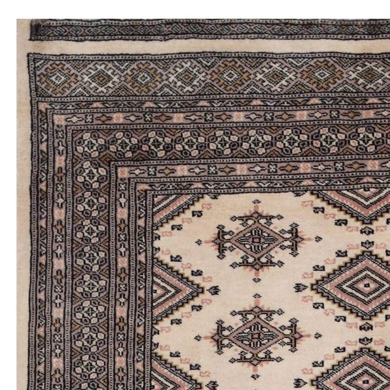 Handmade One-of-a-Kind Bokhara Wool Rug (Pakistan) - 4'4 x 6'3